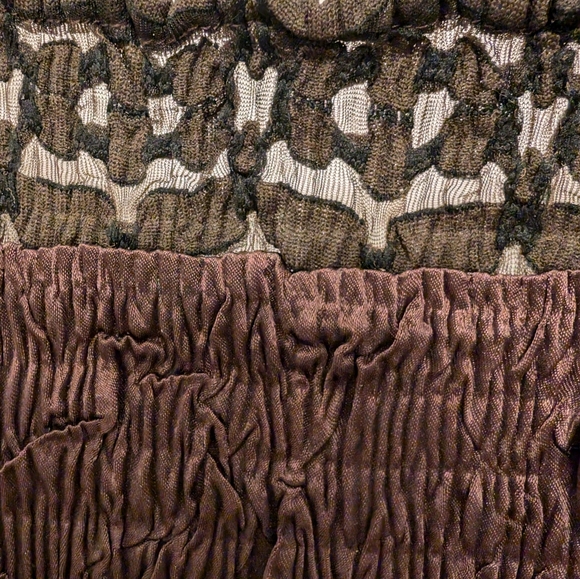 Brown sleeveless ruched top with sequined neck/hem, Size S - Picture 7 of 7